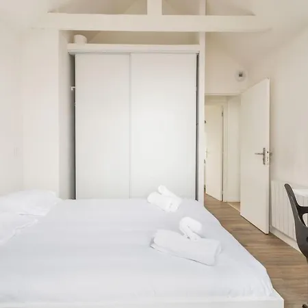 Agreable Et Spacieux 2 2 Sdb - * Lille