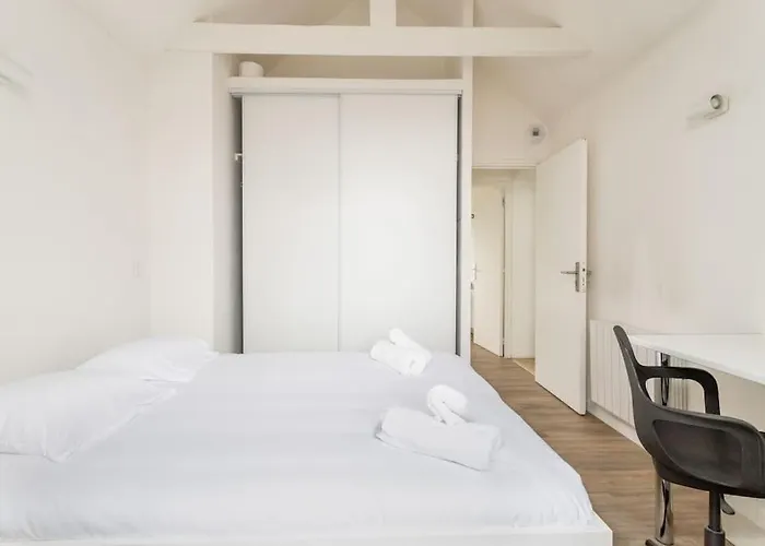 Agreable Et Spacieux 2 2 Sdb - * Lille